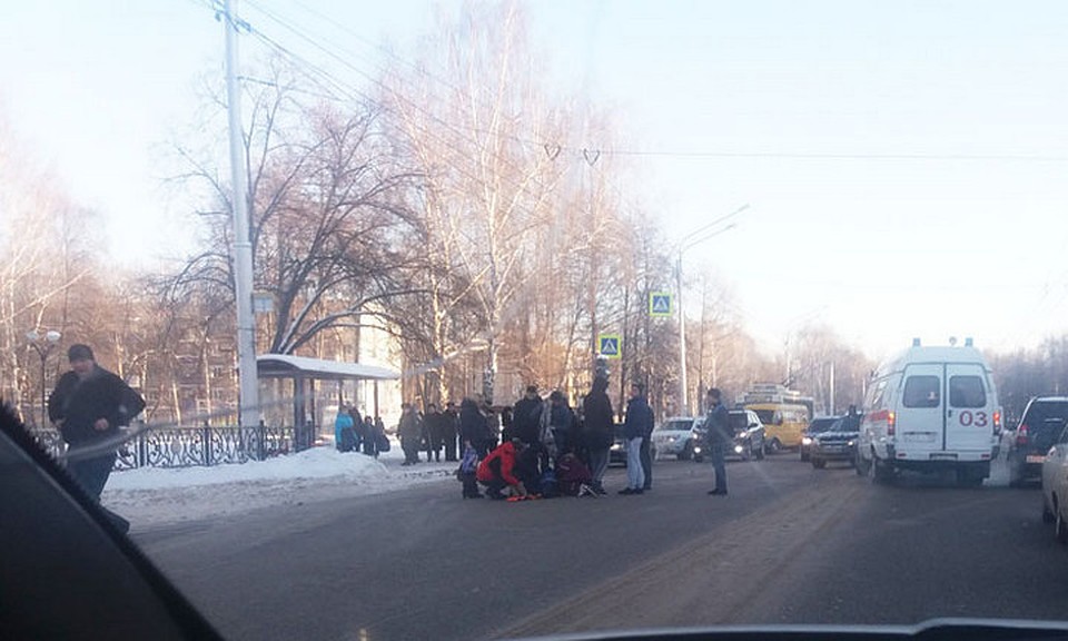 В Стерлитамаке двух девочек сбили на пешеходном переходе