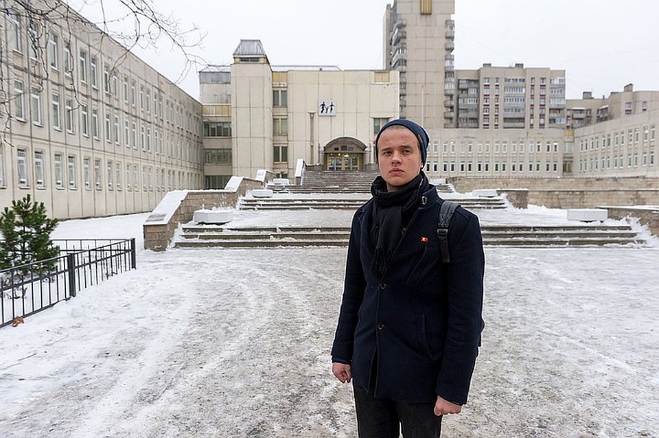 Десятиклассник Леонид утверждает, что в его организацию вступили уже больше двухсот учеников