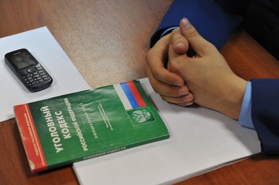 Видеокамеры предательски выдали похитительницу выручки в магазине Хабаровска