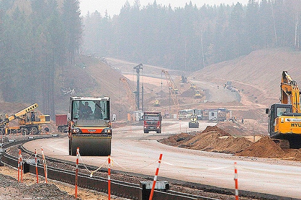Несмотря на разницу в сумме транспортного налога, дороги в стране почти везде одинаковые