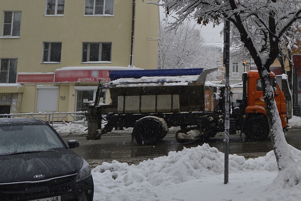Водителям мусоровозов приходится по несколько раз приезжать на одну и ту же площадку, чтобы забрать отходы