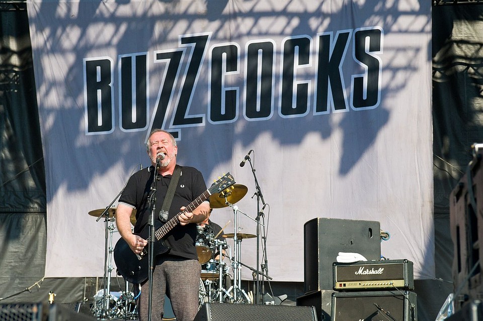 Основатель и фронтмен британской рок-группы Buzzcocks Пит Шелли