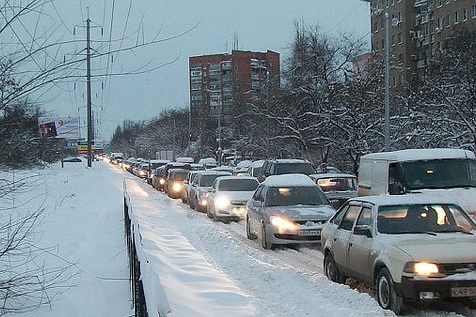 Снегопад стал причиной пробок