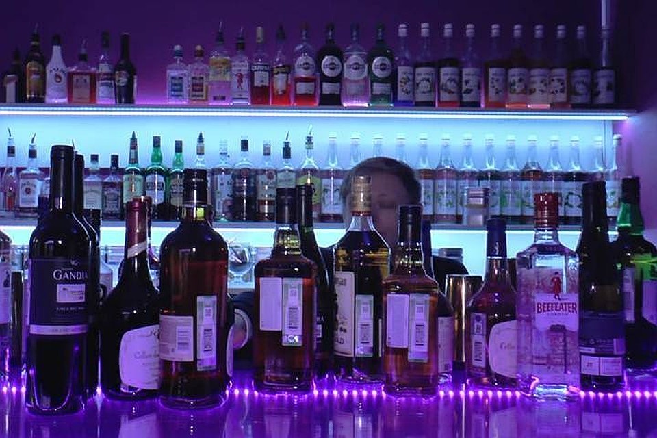 На барменов вне закона завели дело. Фото: Пресс-служба УМВД России по Мурманской области