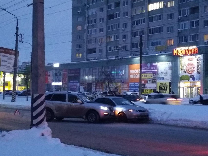 Авария на улице Тельмана