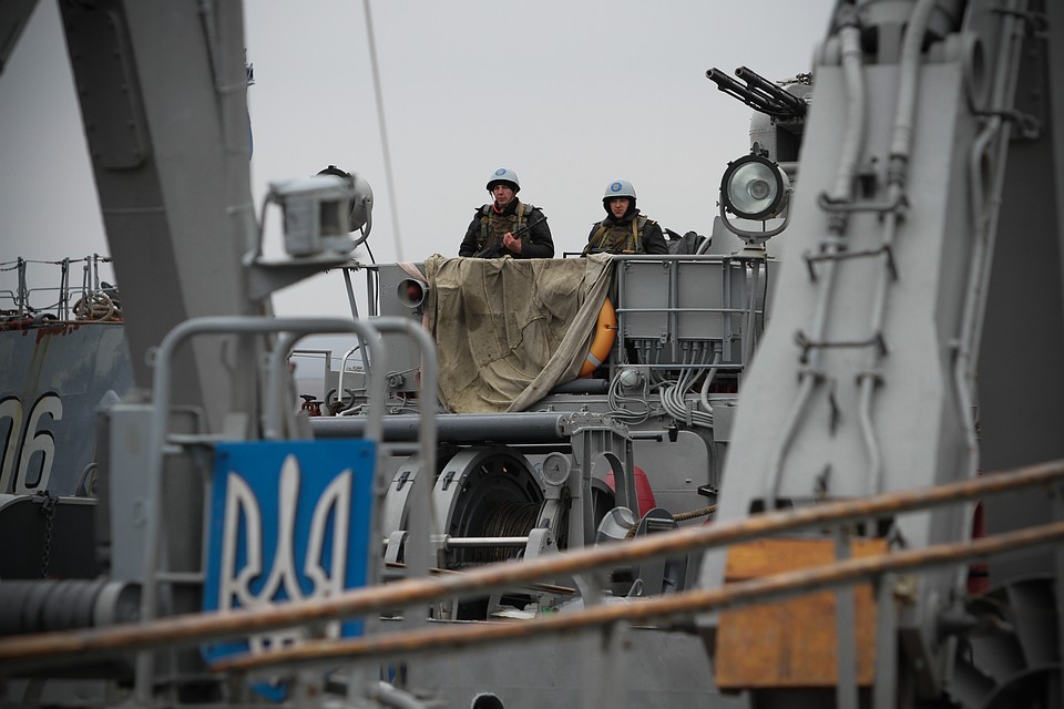 В Крыму ответили на заявление Киева о проходе украинских кораблей через Керченский пролив