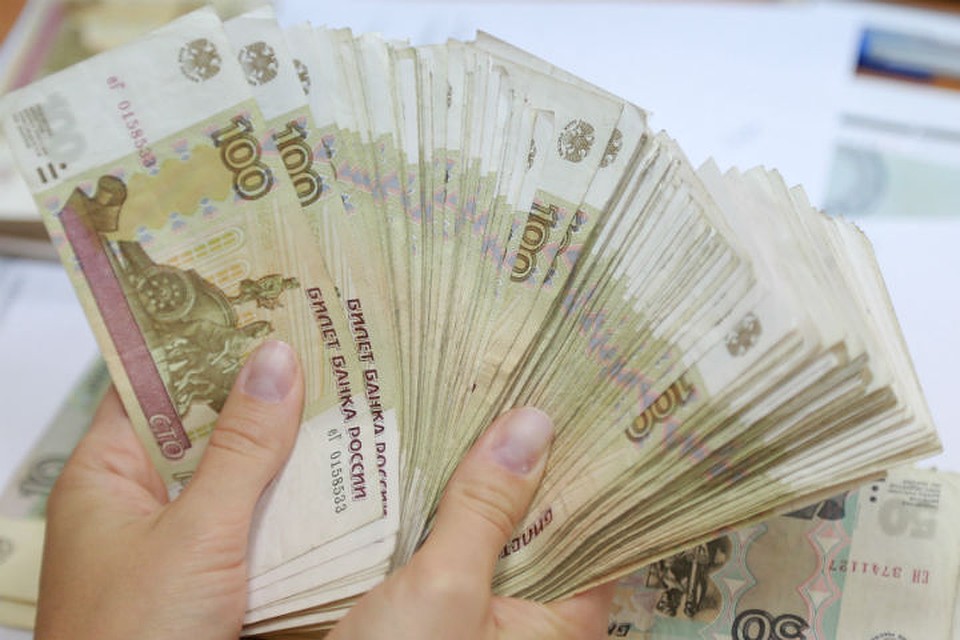 У старушки из Ярославской области под видом снятия порчи украли деньги и драгоценности.