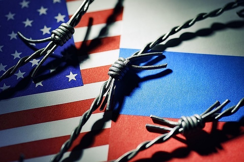 Дмитрия Макаренко обвиняют в попытке вывоза в Россию ряда приборов двойного назначения и отмывании денег