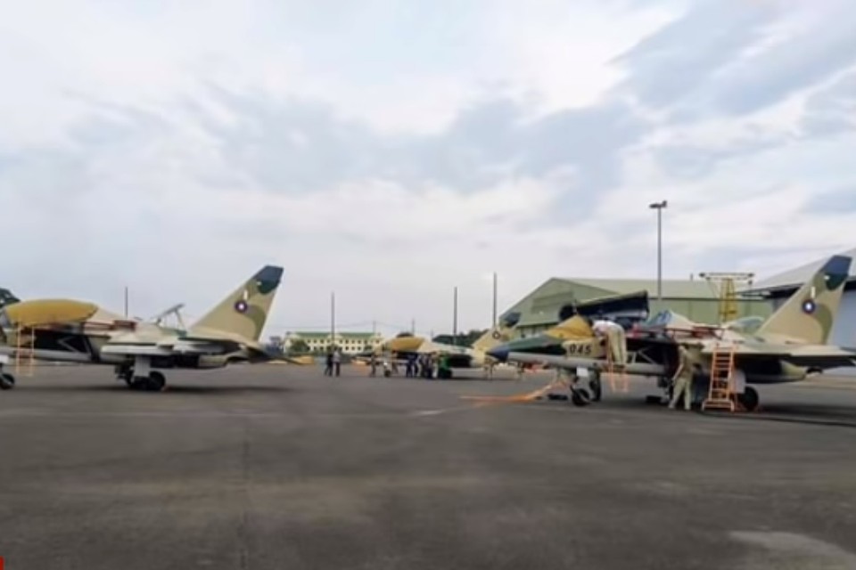 Россия поставила Лаосу партию самолетов Як-130