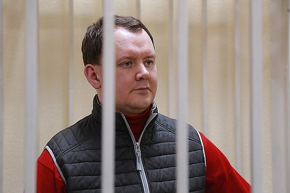 Экс-депутат Аркадий Волков признал вину в суде.