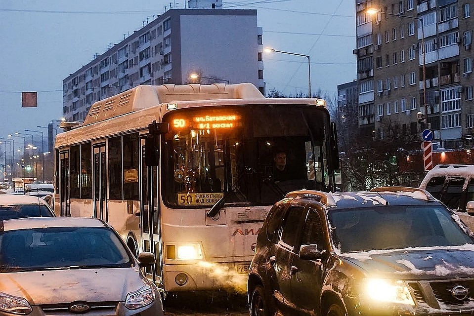 Осенью этого года отменили маршрутки, которые ходили с Красной Глинки и Управленческого. Остались только автобусы