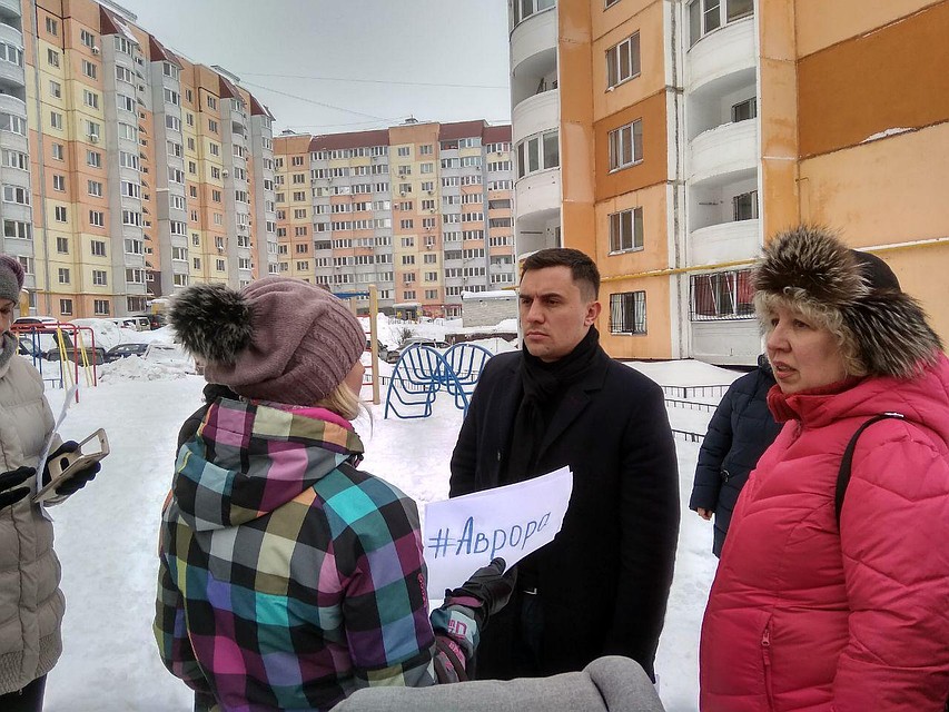 Николай Бондаренко оправдывается перед родителями учеников «Авроры»