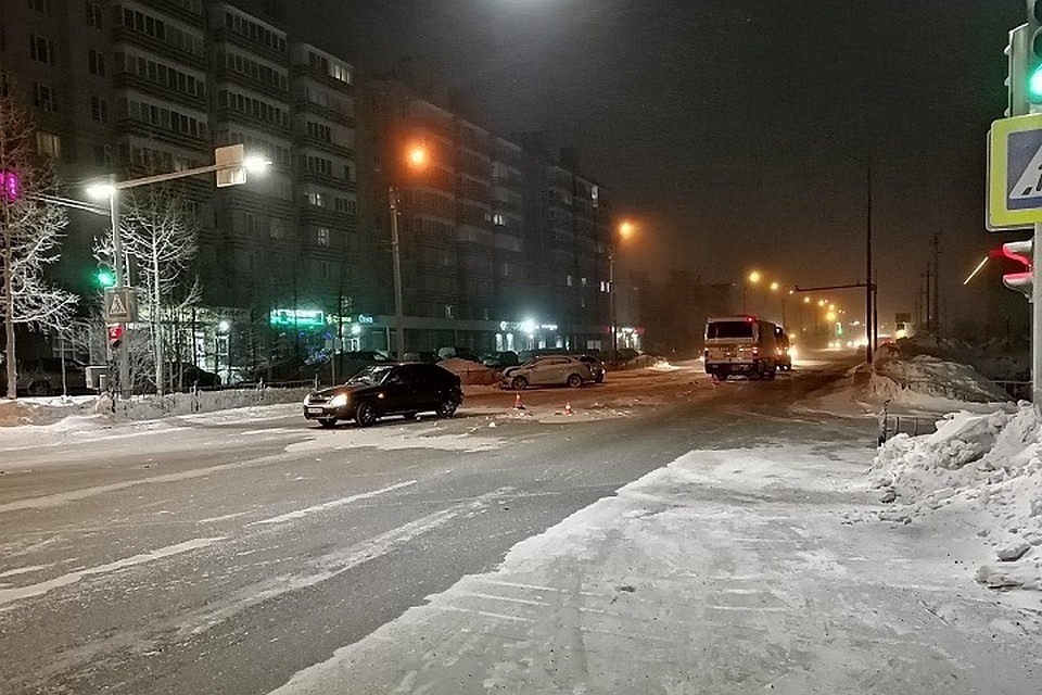 В Новом Уренгое за выходные случилось два ДТП с пострадавшими Фото: Госавтоинспекция Ямала
