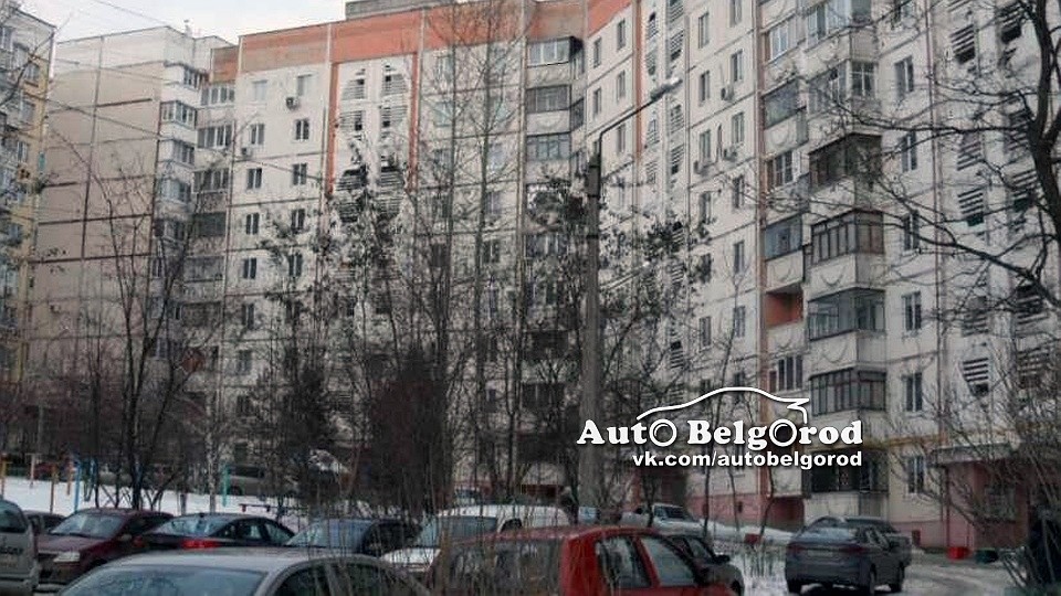 Мальчик, выпрыгнувший с 5-го этажа белгородской многоэтажки, остался жив.