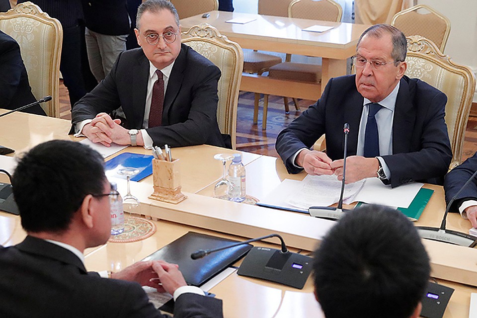 Российско-японский саммит в Москве продолжается, и лёгким он точно не будeт