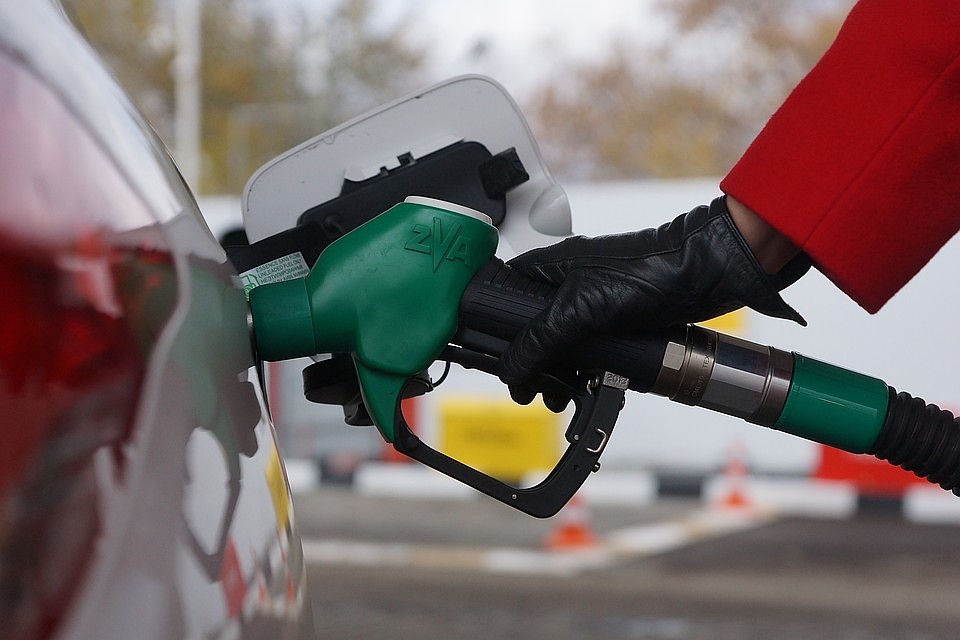 В Петербурге в 2019 году выросли цены на бензин