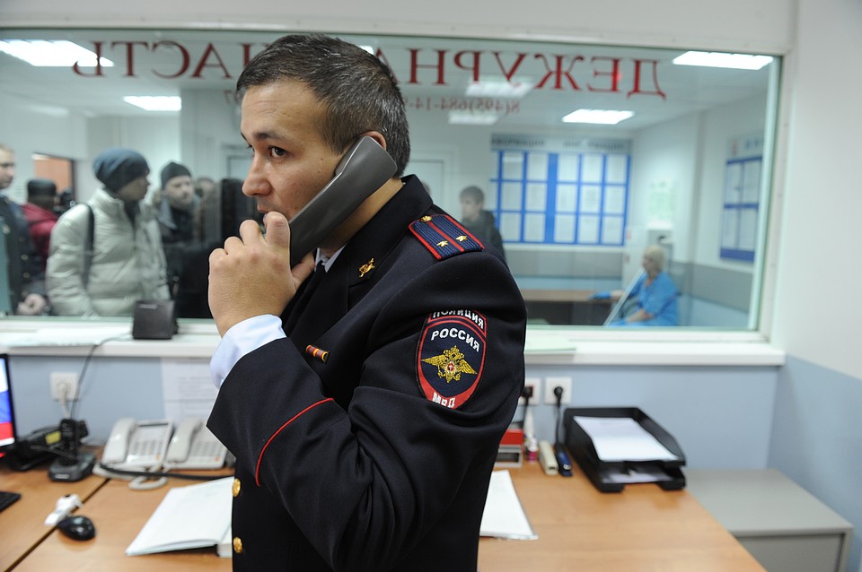 Полицейские пытаются выяснить все детали происшествия, в результате которого погибла 31-летняя великолучанка.