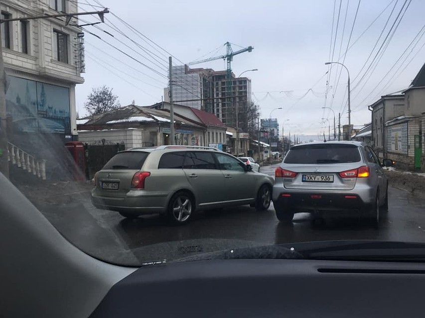Перекресток ул. Измаильской и Букурешть. Фото: группа "Город без маршруток"