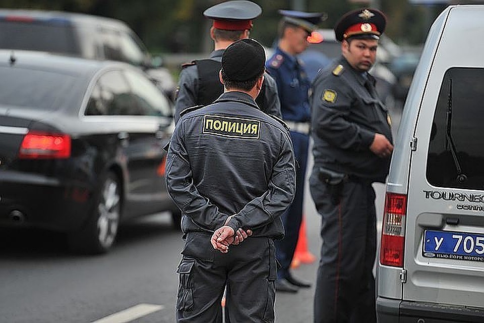 Полиция задержала двух приятелей, которые ограбили курьера интернет-магазина