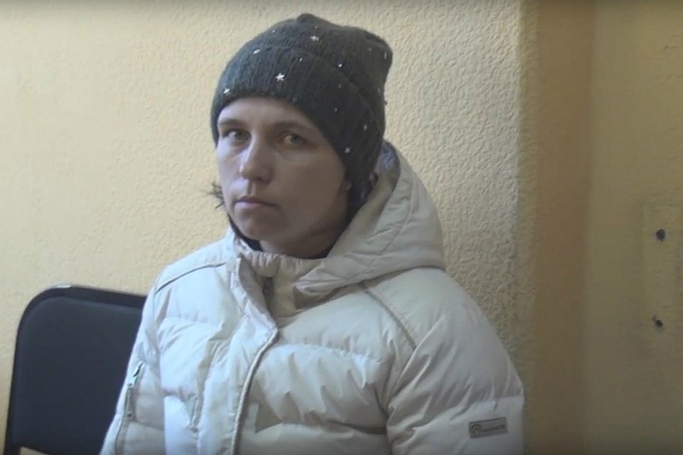Омичке, которая бросила четырех детей и уехала с дальнобойщиком, грозит год тюрьмы