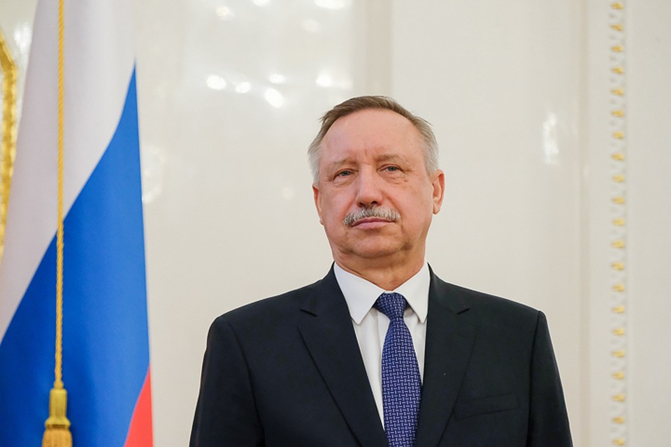 Беглов назвал трагедией гибель студента, на которого упала глыба льда.
