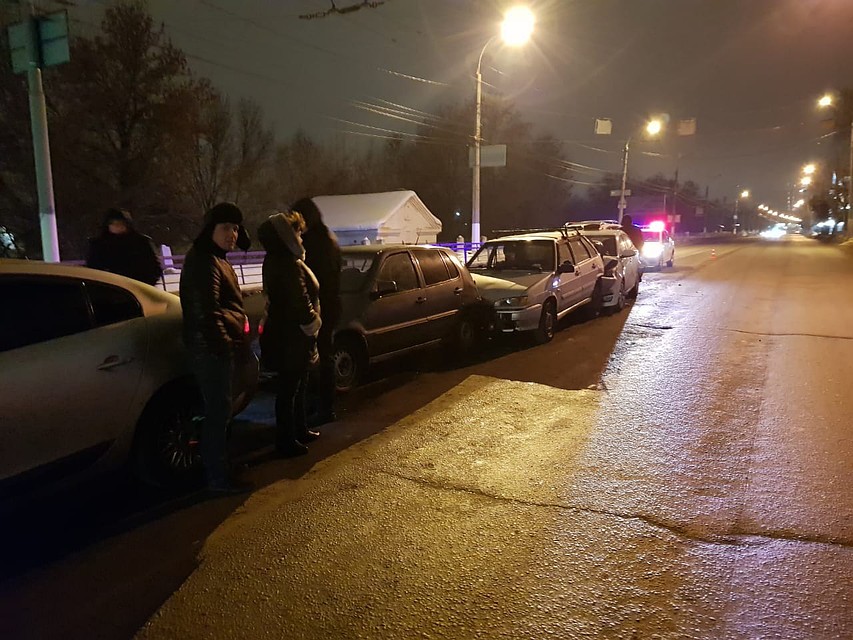 Пьяный водитель врезалась в цепочку автомобилей Фото: ГИБДД России по Тверской области