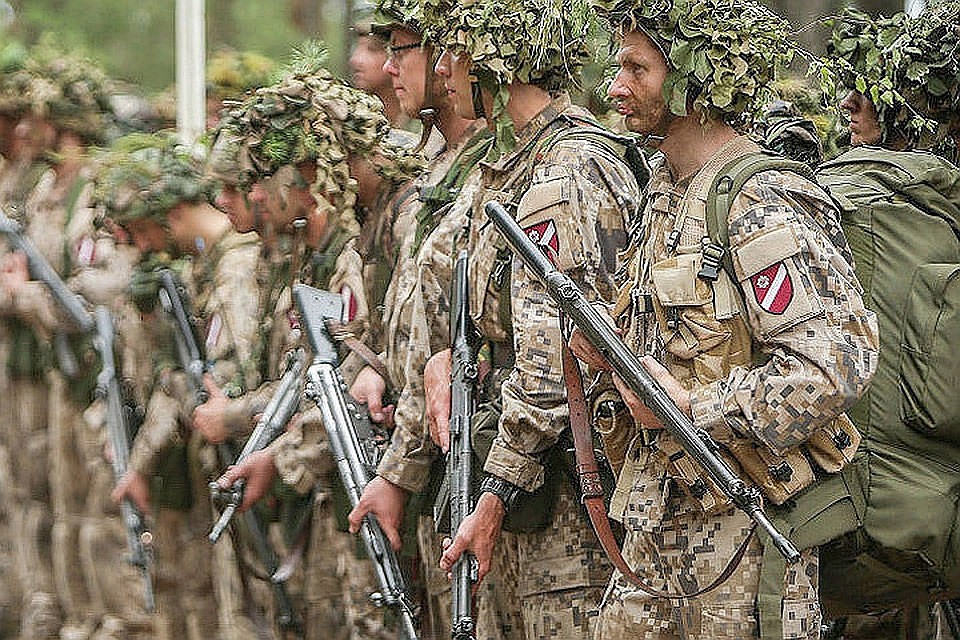 Латвийские военные просят разрешения стрелять боевыми не только на полигонах. Фото: с сайта baltnews.lv