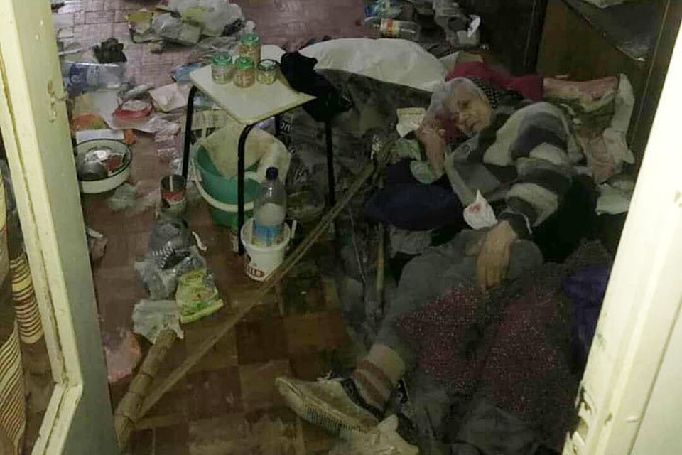 Больного человека бросили умирать!