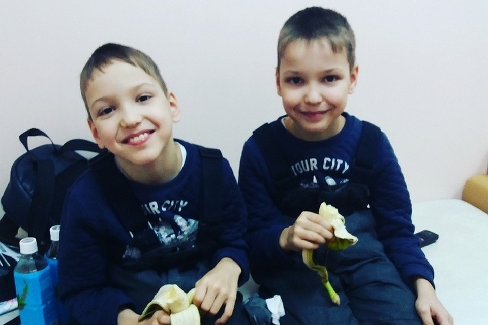 Авиакомпания вынудила мать-одиночку из Вяземского купить 13 билетов для детей-инвалидов после операции