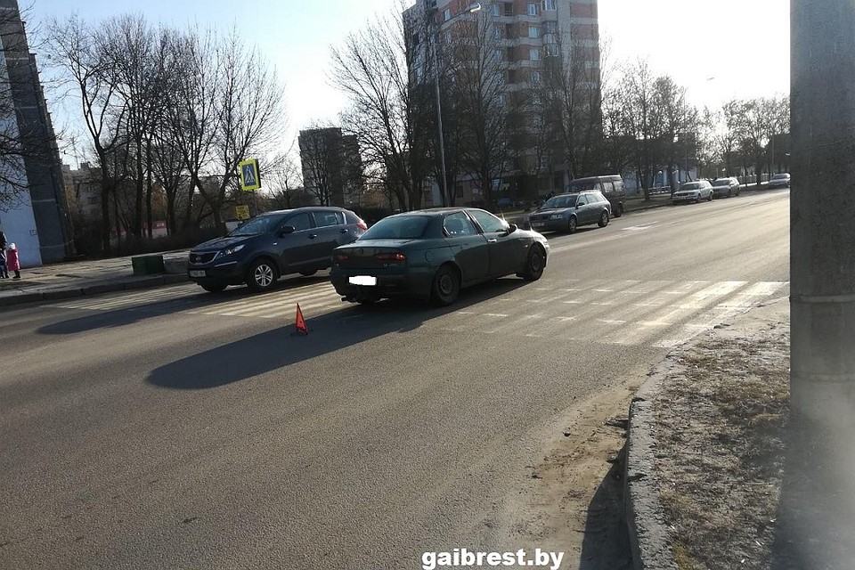 Водитель не пропустила девочку на нерегулируемом пешеходном переходе. Фото: ГАИ Брест.