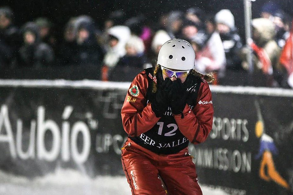 Александра Романовская взяла золото по фристайлу в Красноярске. Фото: facebook.com/fisfreestyle.