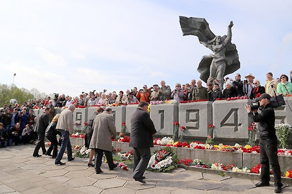 В Латвии собирают подписи за демонтаж памятника освободителям Риги. Фото: с сайта gorod.lv