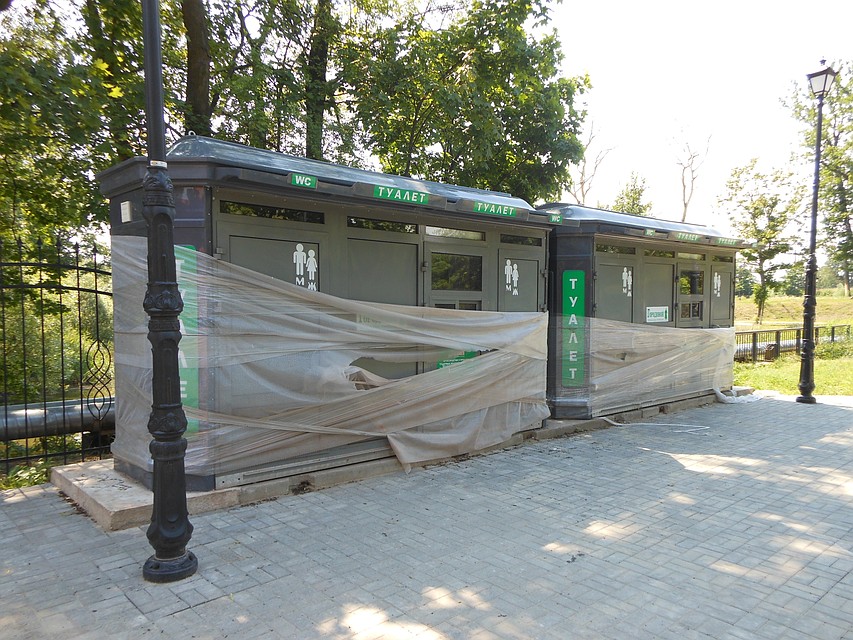 Туалеты в парке Победы, которые так и не были запущены