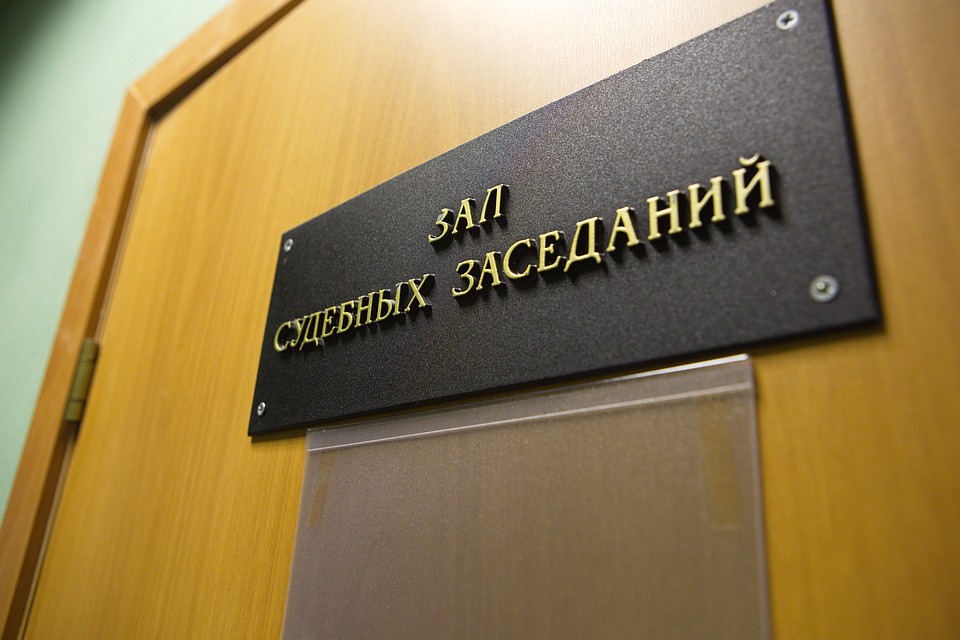 Перед судом предстанет дебошир из Петербурга, из-за которого самолет совершил вынужденную посадку в аэропорту города Краснодара