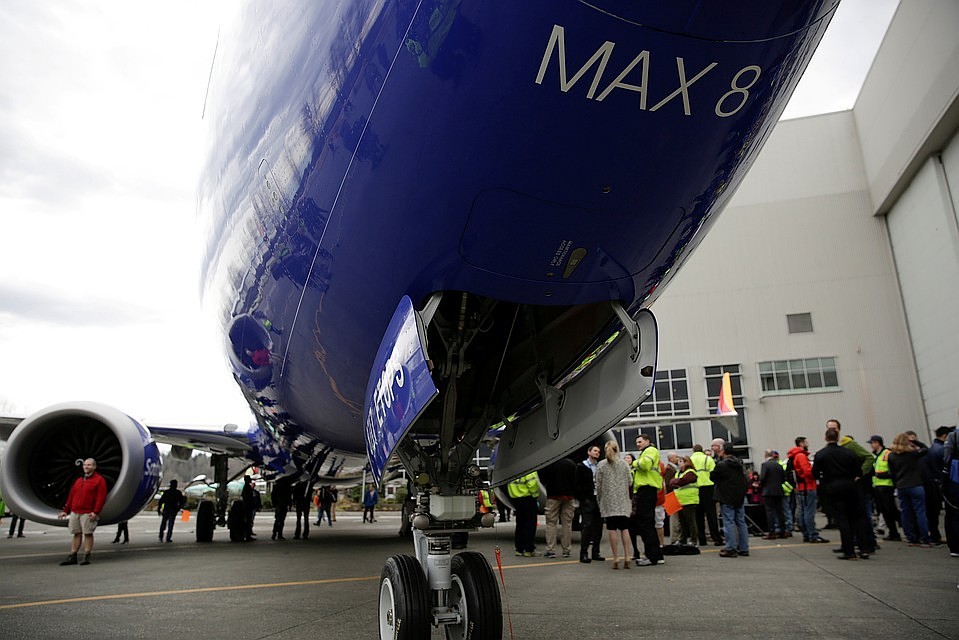 Пилоты обучались управлению Boeing 737 на планшетах