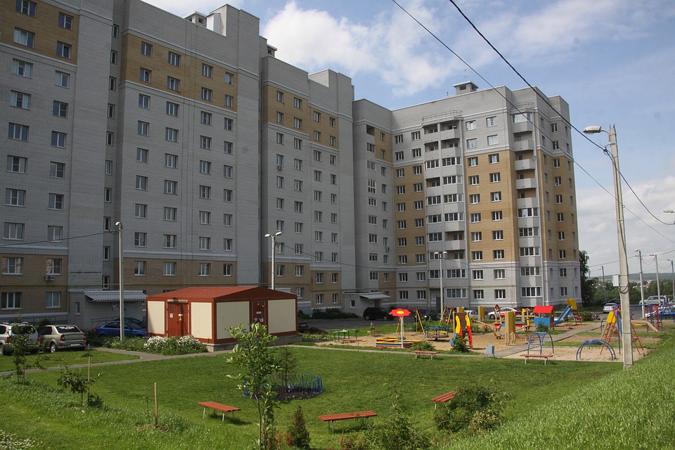 Двор новостройки в Веризино