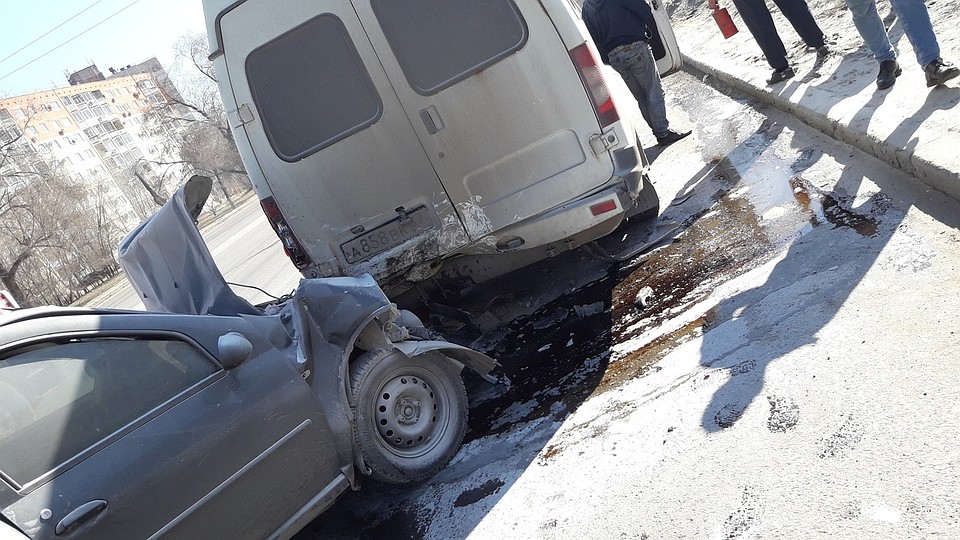 Причины ДТП еще предстоит выяснить полицейским. Фото: Антон Захарин