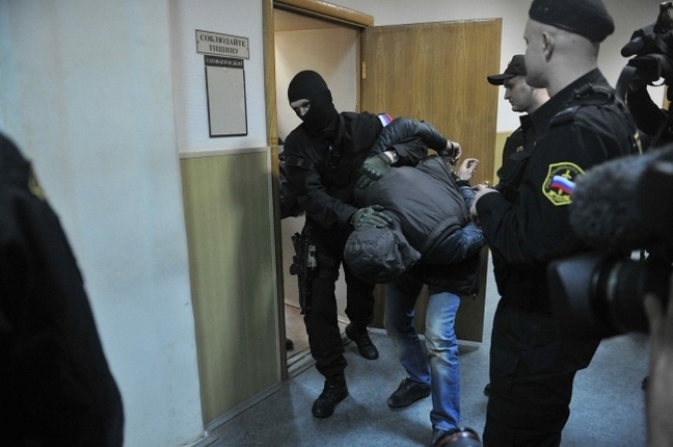 Сотрудников ФСИН обяжут быть вежливыми с заключенными