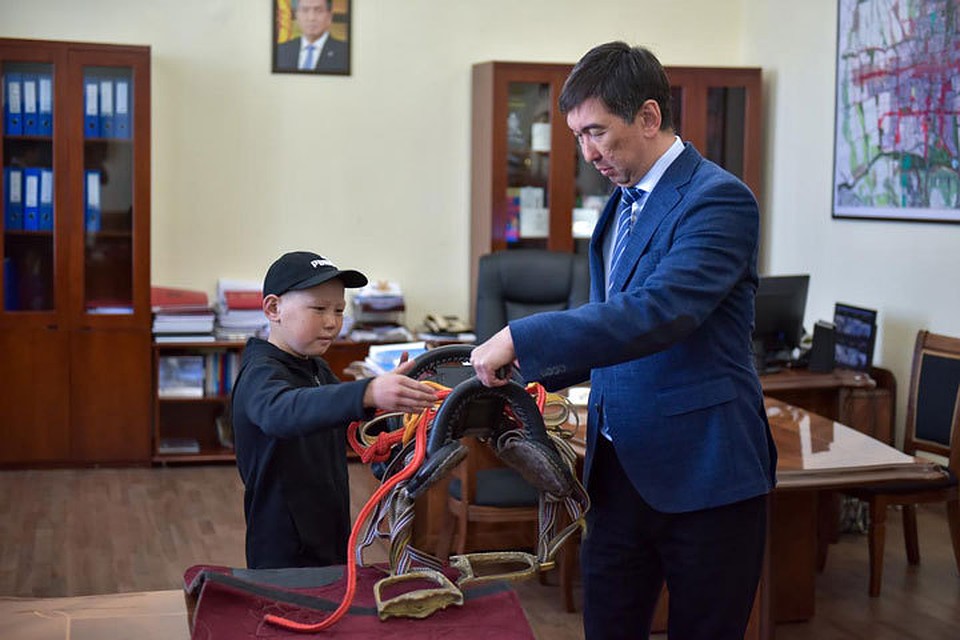 Подарки от мэра.