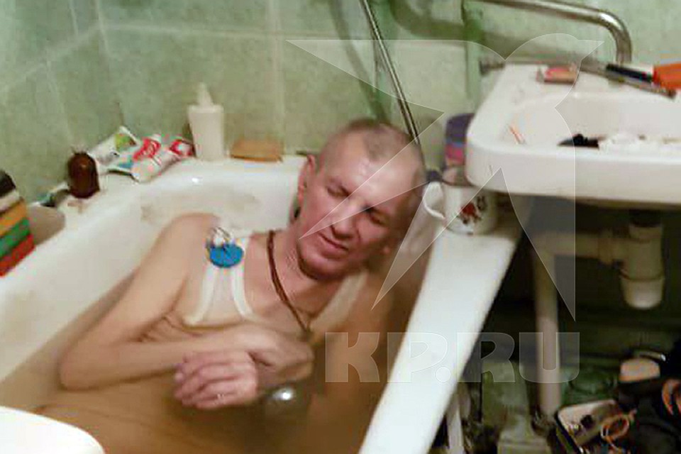 Сергей уже несколько лет доставляет неудобства местной управляющий компании