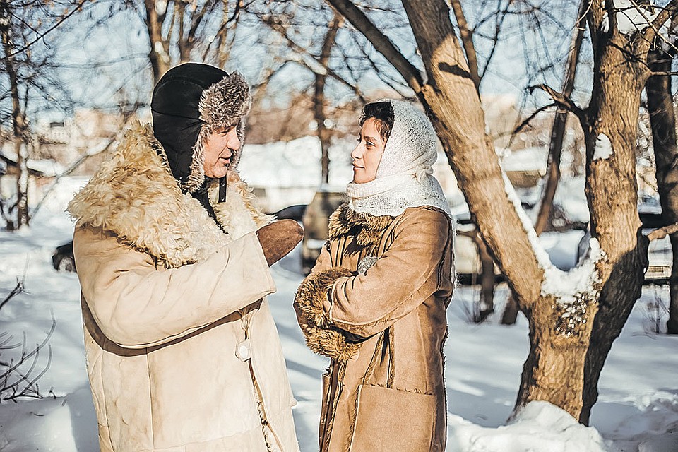 Кто сказал, что экс-полицейский (Сергей Пускепалис) и дворник (Равшана Куркова) не пара? Фото: Ксения УГОЛЬНИКОВА/Первый кана