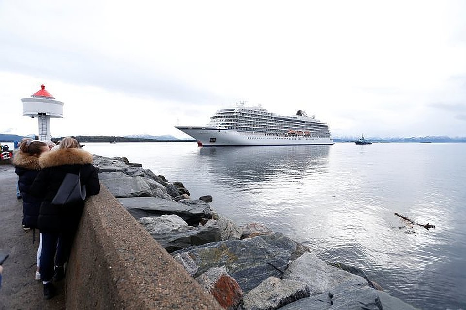 Круизный лайнер Viking Sky