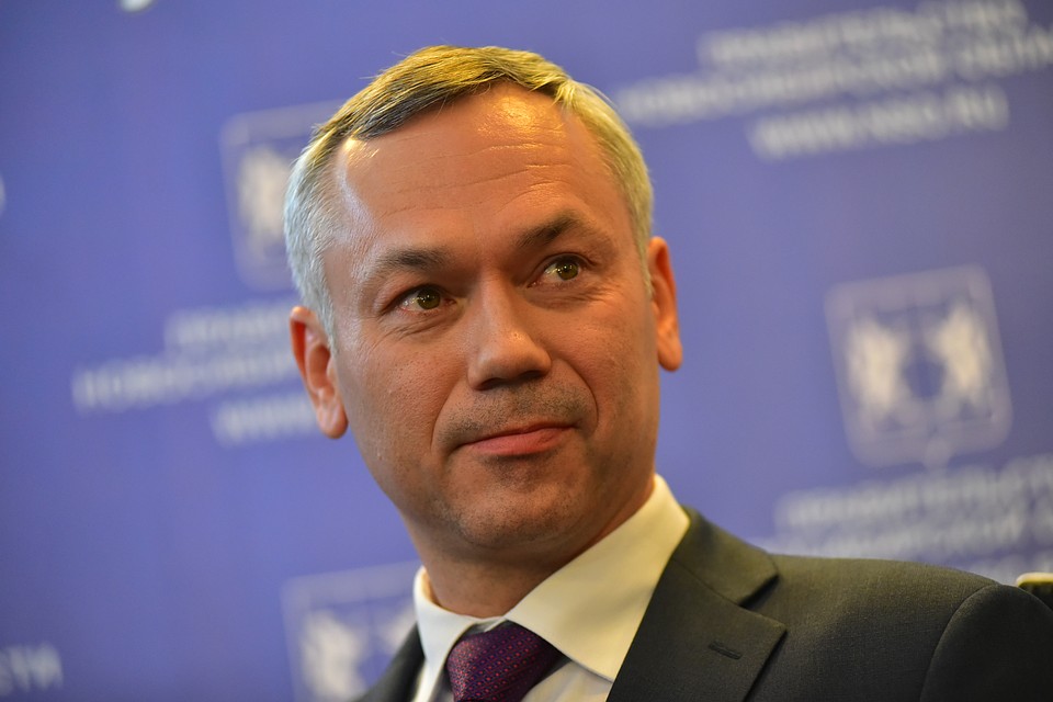 Андрей Травников обозначил пути решения проблем по ремонту теплосетей.