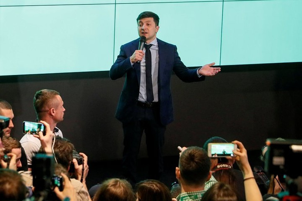 Шоумен Владимир Зеленский стал победителем первого тура президентских выборов на Украине
