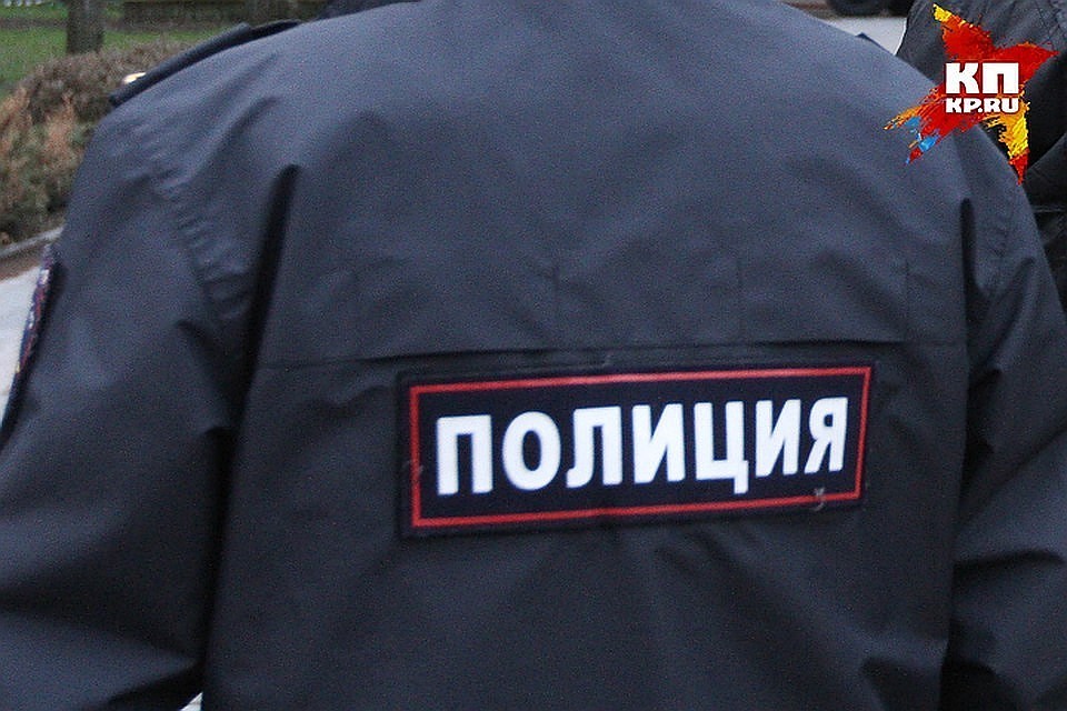 Баллончик выпал из сумки у одного из старшеклассников