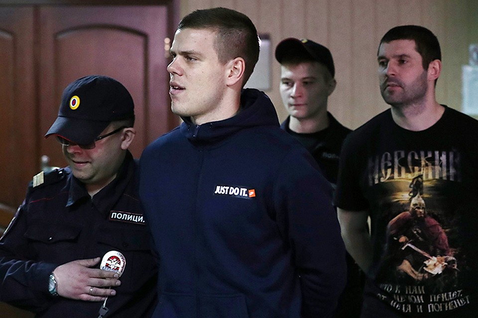 Стартовал процесс, после которого спортсмены и два их друга могут угодить в реальную тюрьму на срок до 7 лет. Фото: Антон Новодережкин/ТАСС