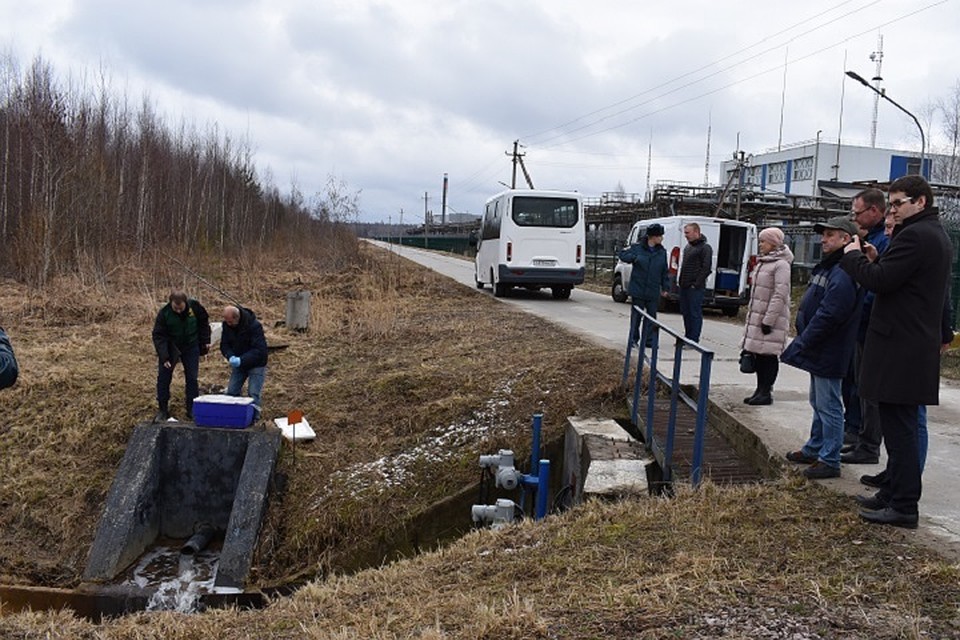 На полигон "Красный Бор" приехала инспекция из Петербурга. Фото: Пресс-служба комитета по природопользованию СПб