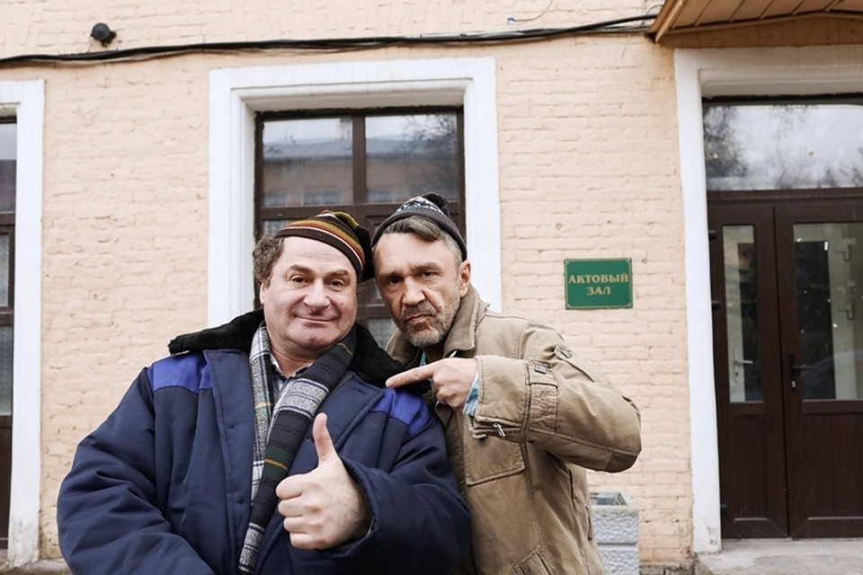 Сергей Шнуров, Семен Стругачев и другие звезды теперь делят квадратные метры в коммуналке. Фото: Андрей Федечко. Киностудия "Ленфильм"