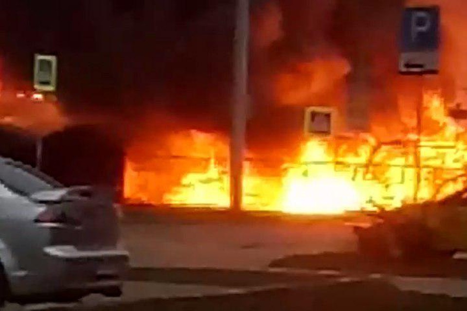 Данных о пострадавших в результате пожара не поступало