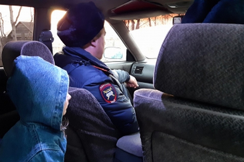 «Ребенку за мороженым»: на Камчатке остановили пьяного водителя, катавшего вместе с пивом и водкой четырехлетнюю дочь